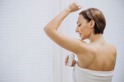 Existe relação entre o uso de desodorantes e antitranspirantes com o câncer de mama?